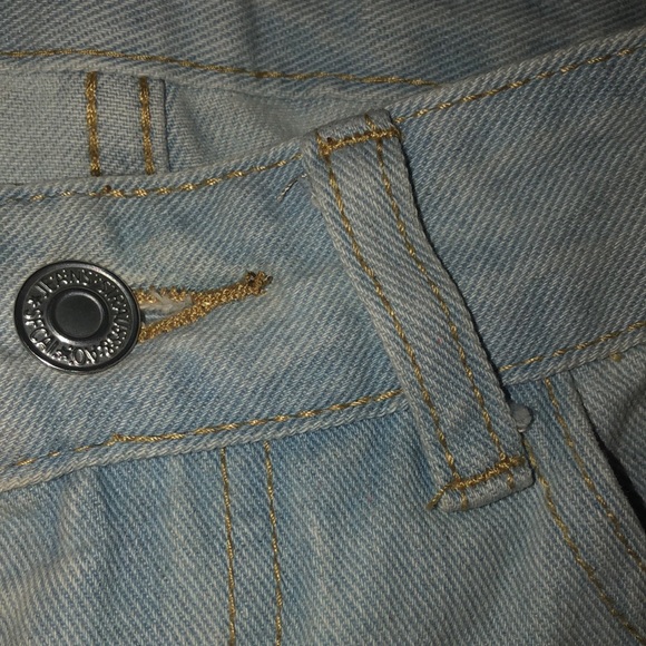Light wash baggy trendy jeans - Picture 3 of 3